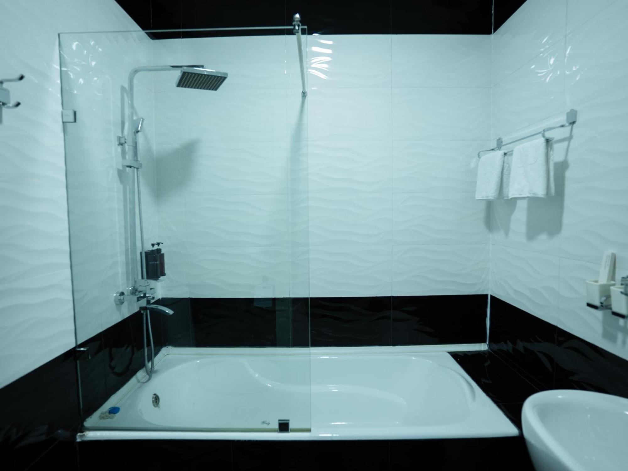 Avant Wellness Hotel Pool&Spa, Free Airport Shuttle Service Tashkent Bagian luar foto